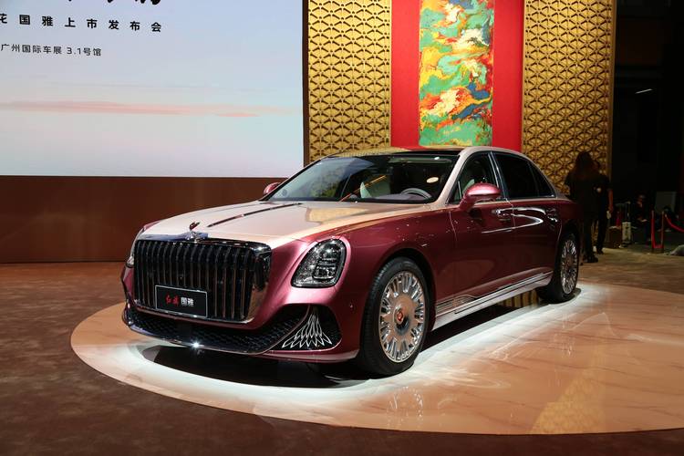 【红旗豪华轿车,红旗顶配轿车600万】