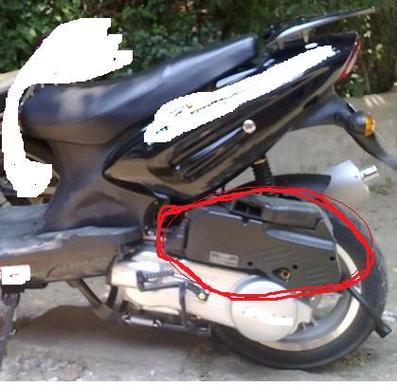 摩托车油箱通气孔图片,摩托车油箱出气口