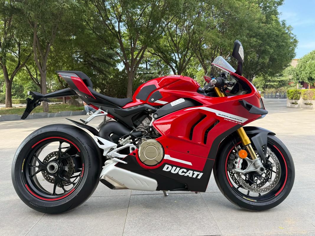 杜卡迪官网摩托车旗舰店 杜卡迪摩托车官方旗舰跑车
