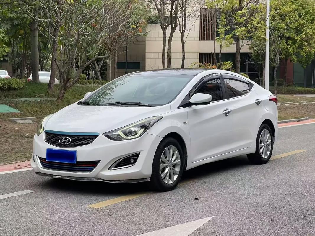 17款现代朗动报价及图片 17年现代朗动报价及图片