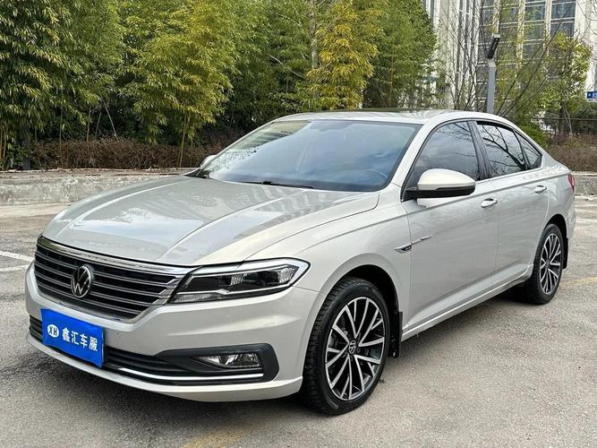 朗逸plus和速腾哪个好(朗逸plus和速腾哪个值得买)