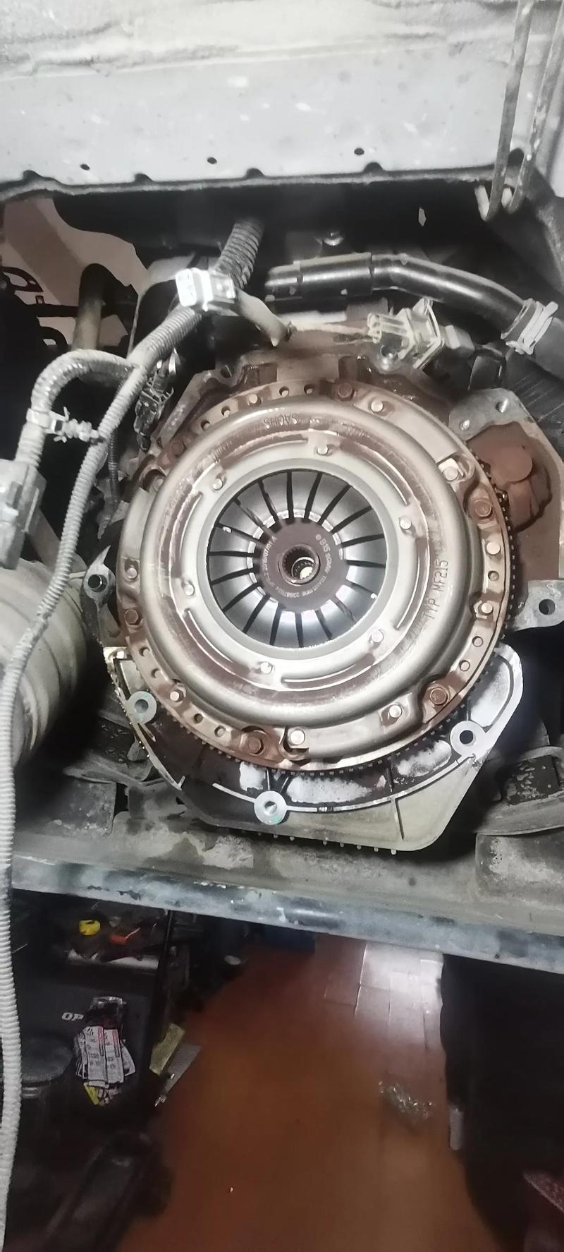 离合器片多久换一次／货车离合器片多久换一次