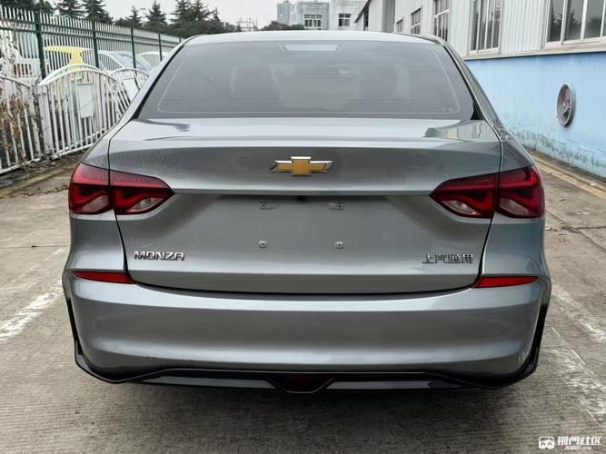 雪佛兰科鲁兹2023款图片(雪佛兰全新科鲁兹汽车车型大全)