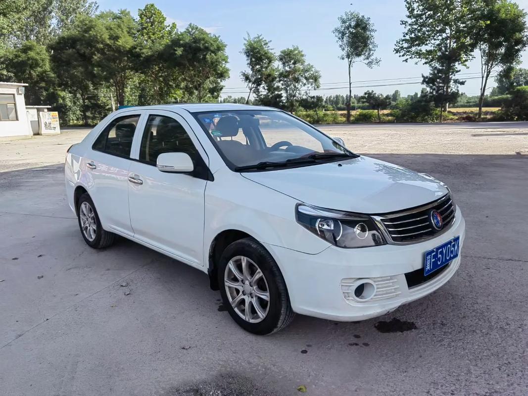 11年吉利英伦卖多少钱/11年吉利英伦值多少钱