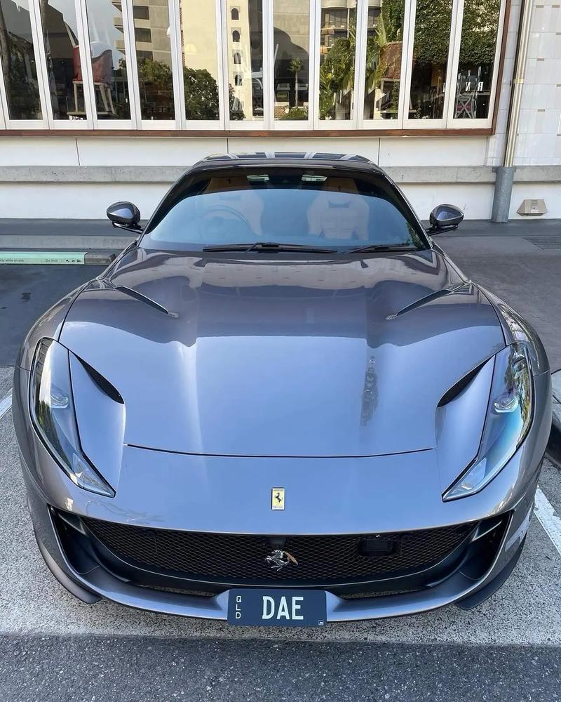 【法拉利f12二手,法拉利f12多少钱一台】