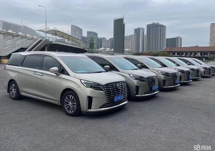 上海汇众商务车7座,上海汇众商务车7座窗户怎么开